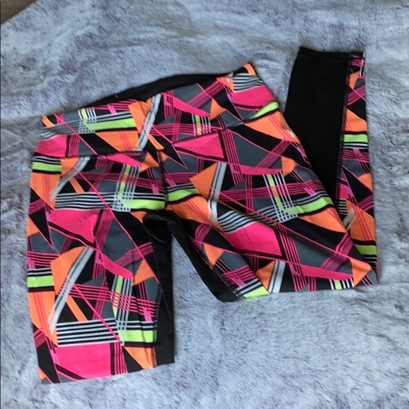 VS Geometric Print Leggings - Picture 2 of 6